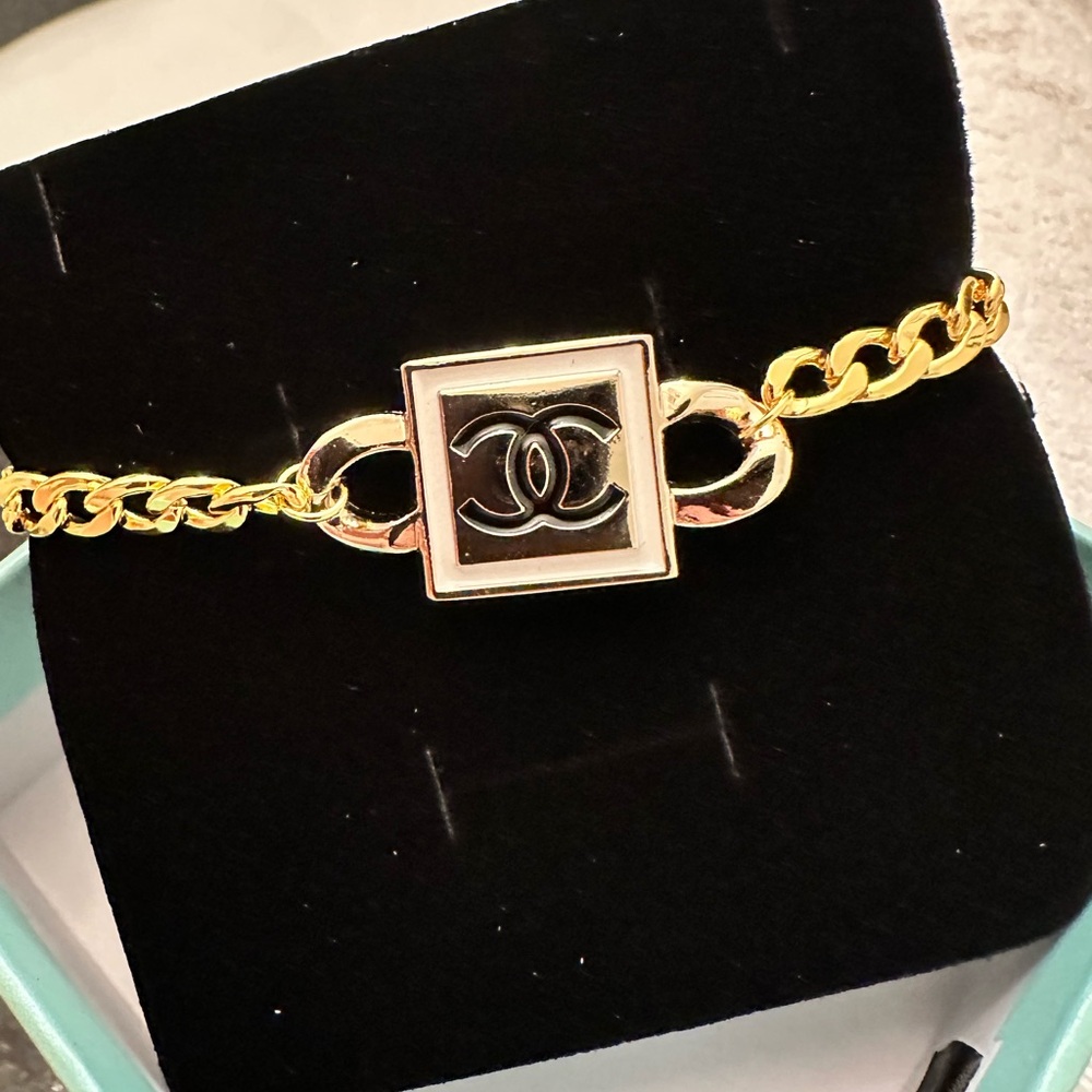 Custom Zipperpull pendant bracelet - Picture 2 of 4